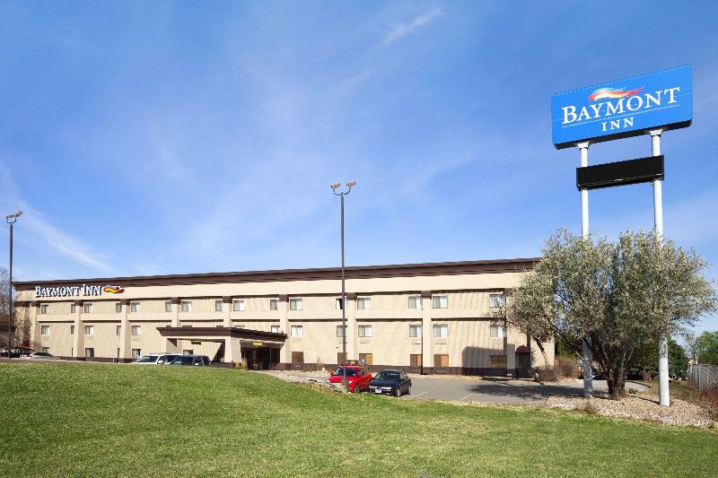 هتل Baymont By Wyndham Sioux Falls