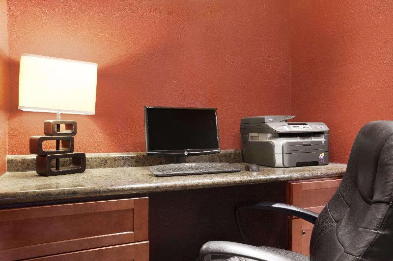 هتل Baymont By Wyndham Sioux Falls