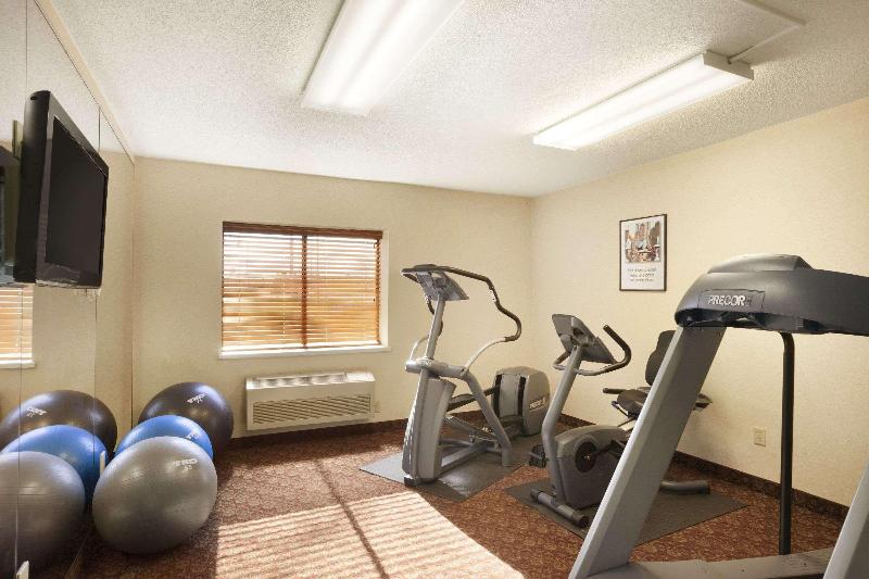 هتل Baymont By Wyndham Sioux Falls
