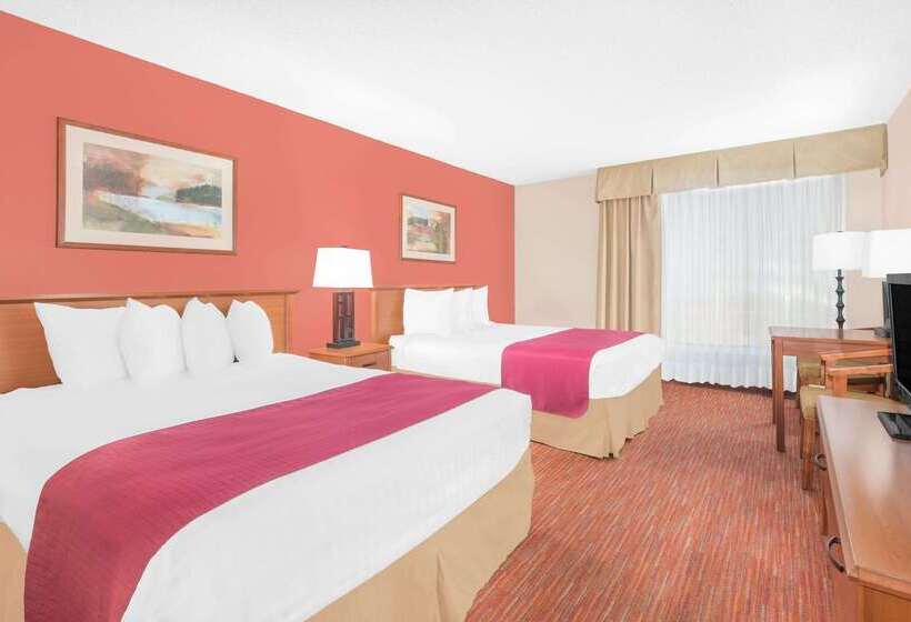 هتل Baymont By Wyndham Springfield South Hwy 65