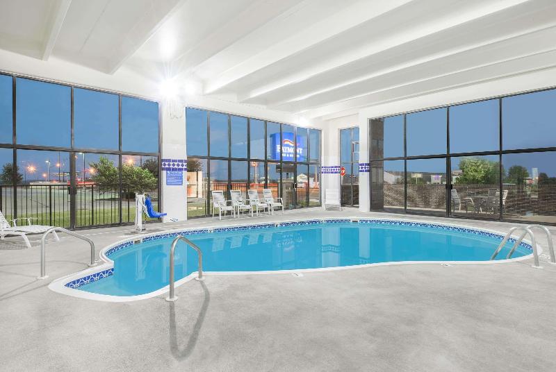 هتل Baymont By Wyndham Springfield South Hwy 65