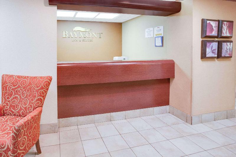 هتل Baymont By Wyndham Traverse City