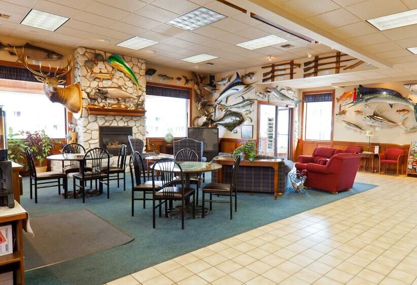 Отель Benny's Colville Inn