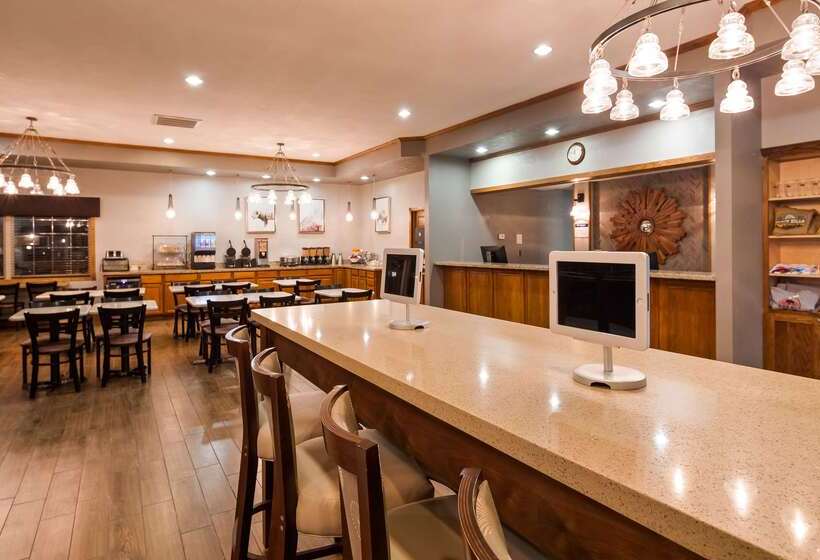 هتل Best Western Buffalo Ridge Inn Near Mt Rushmore