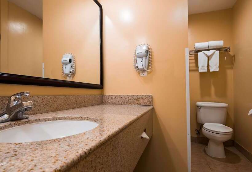 호텔 Best Western China Lake Inn