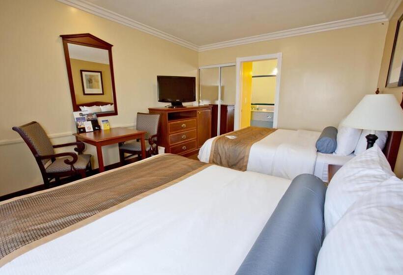 호텔 Best Western China Lake Inn