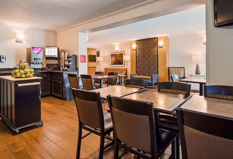 هتل Best Western Clovis Cole