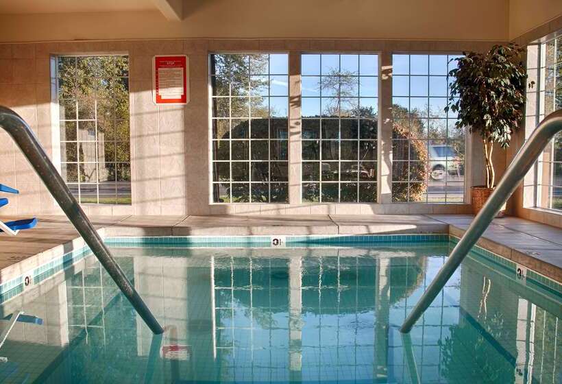 호텔 Best Western Dallas Inn & Suites
