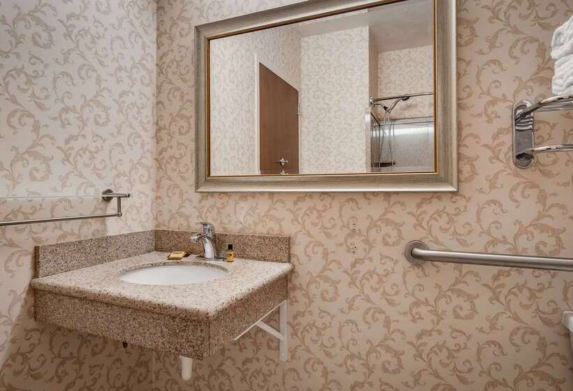 هتل Best Western Plus Abbey Inn