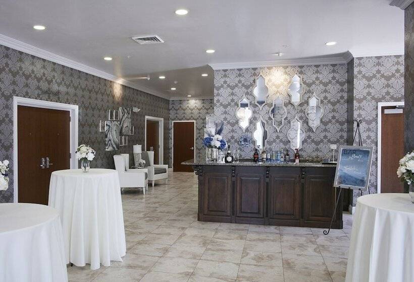 هتل Best Western Plus Abbey Inn