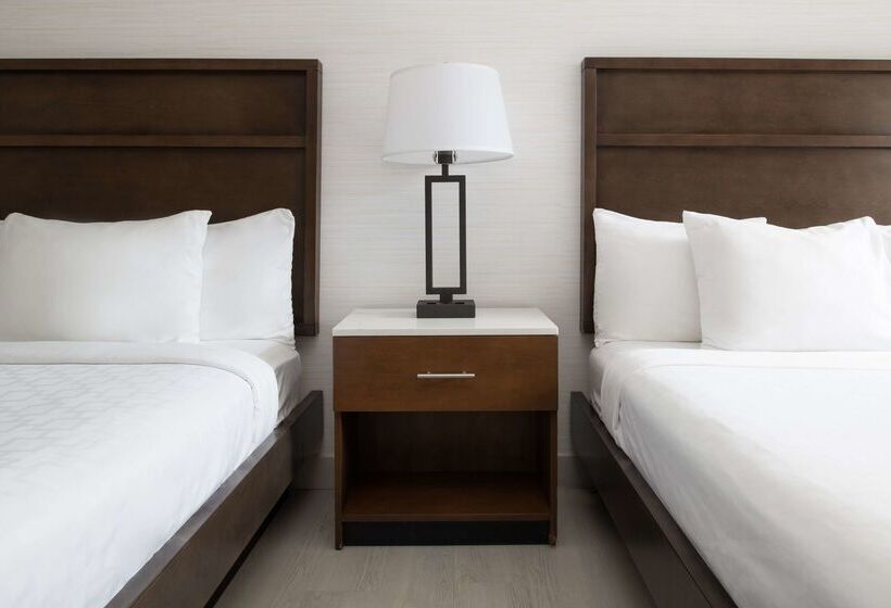 هتل Best Western Plus All Suites Inn