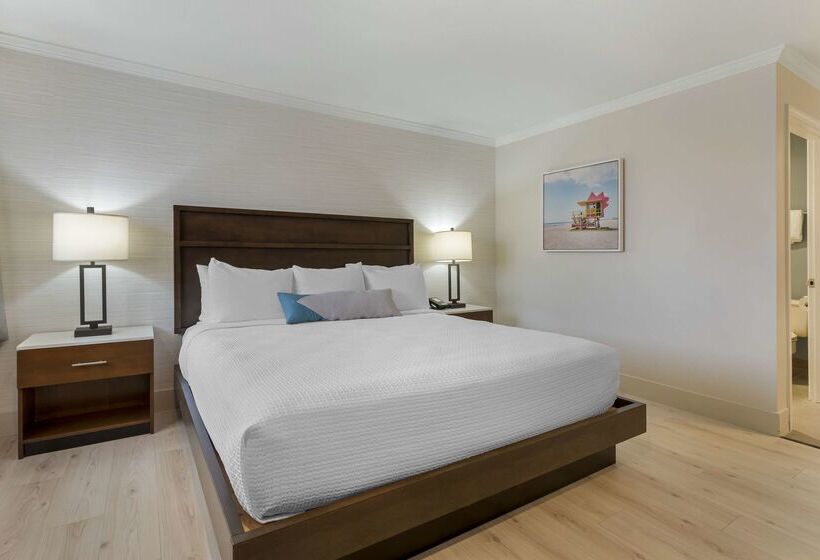هتل Best Western Plus All Suites Inn