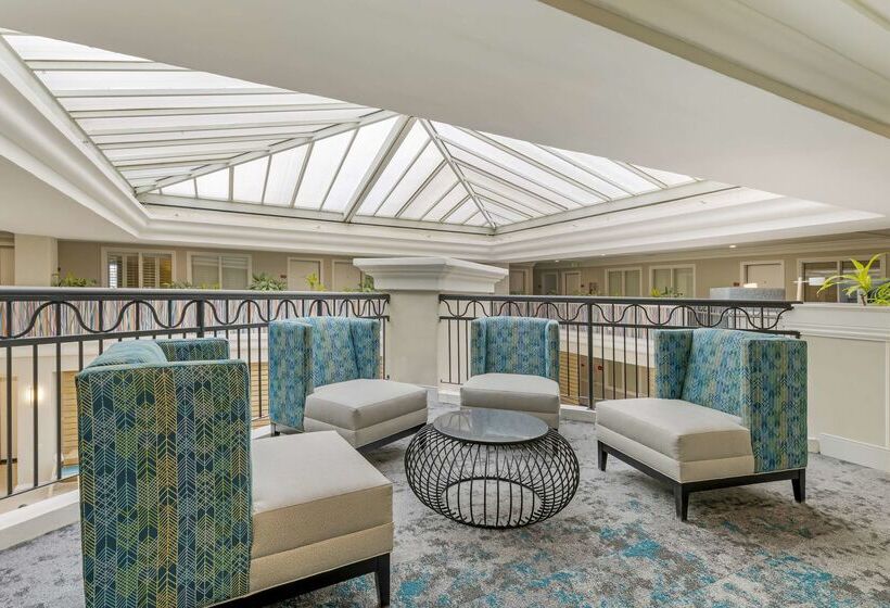 هتل Best Western Plus All Suites Inn
