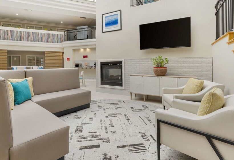هتل Best Western Plus All Suites Inn