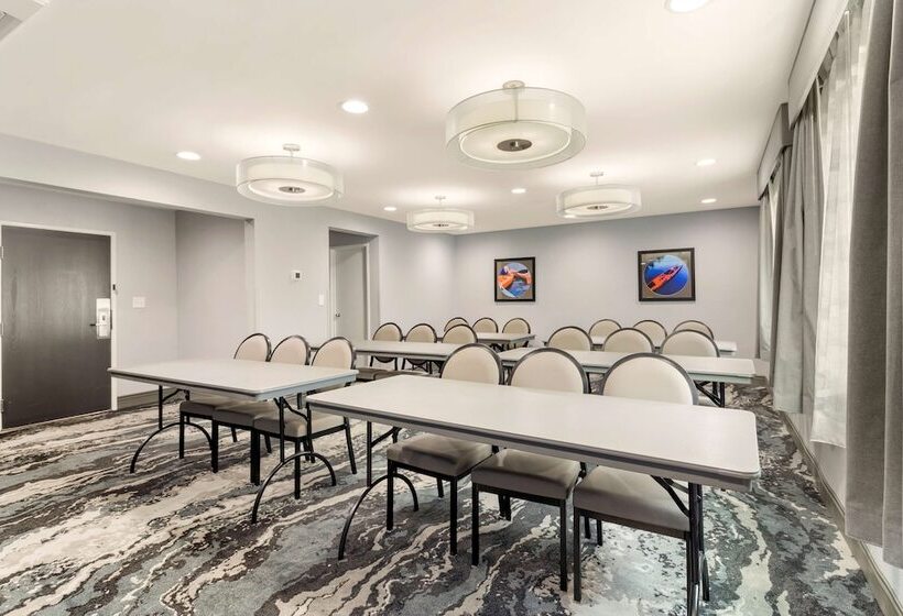 호텔 Best Western Plus Magnolia Inn & Suites