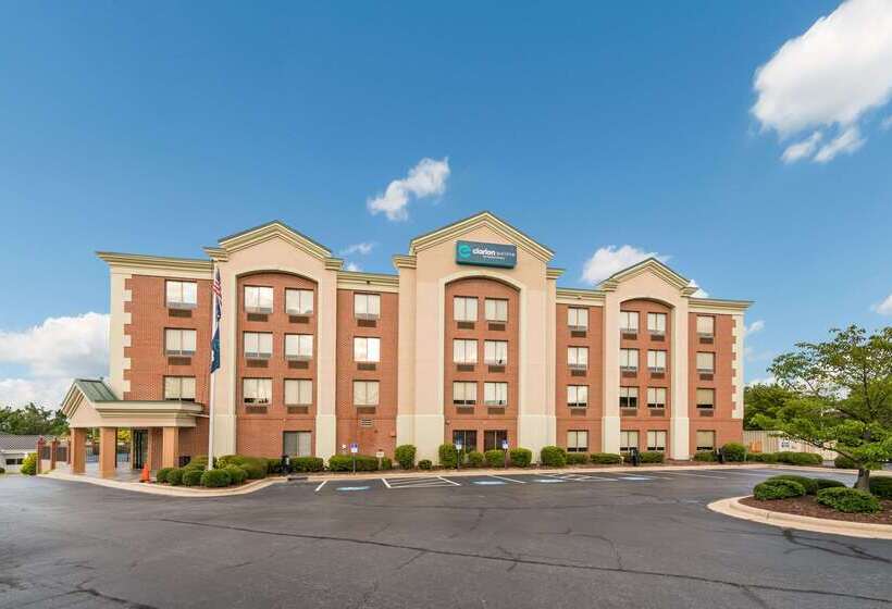 هتل Clarion Pointe Greensboro Airport