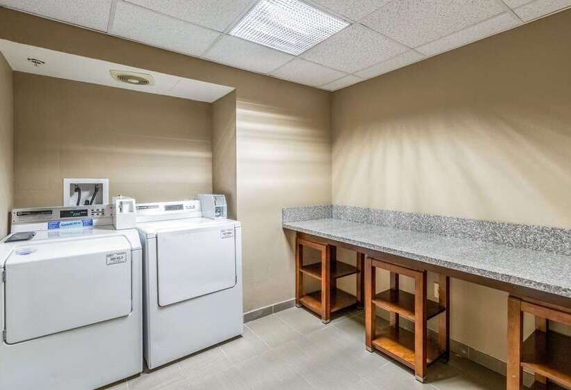 هتل Comfort Inn