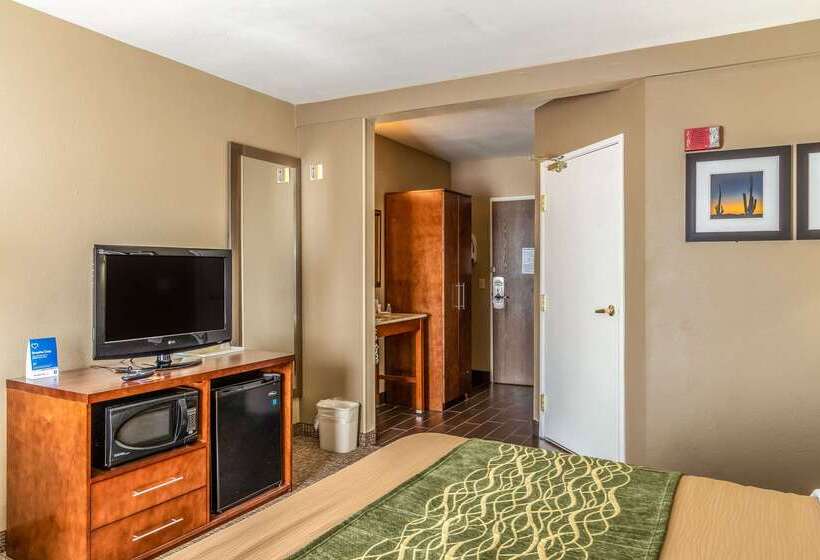 هتل Comfort Inn