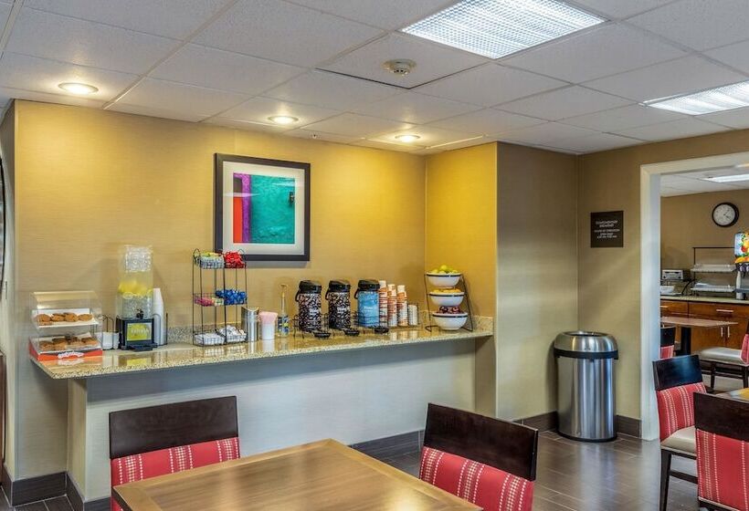 هتل Comfort Inn
