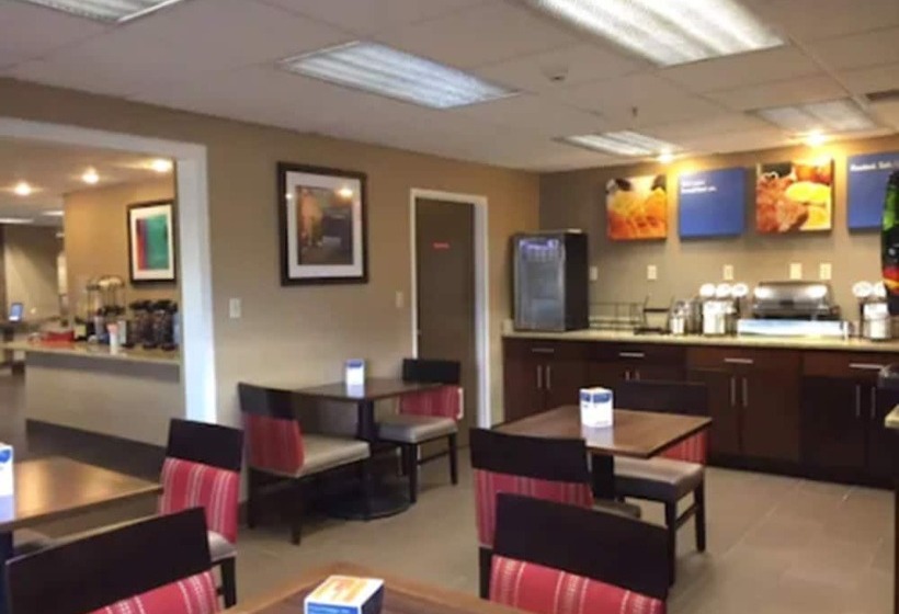 هتل Comfort Inn
