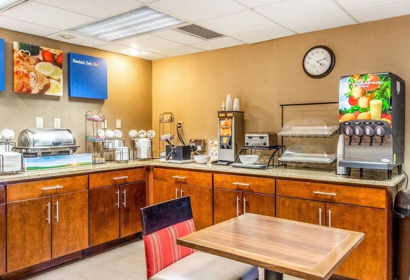 هتل Comfort Inn