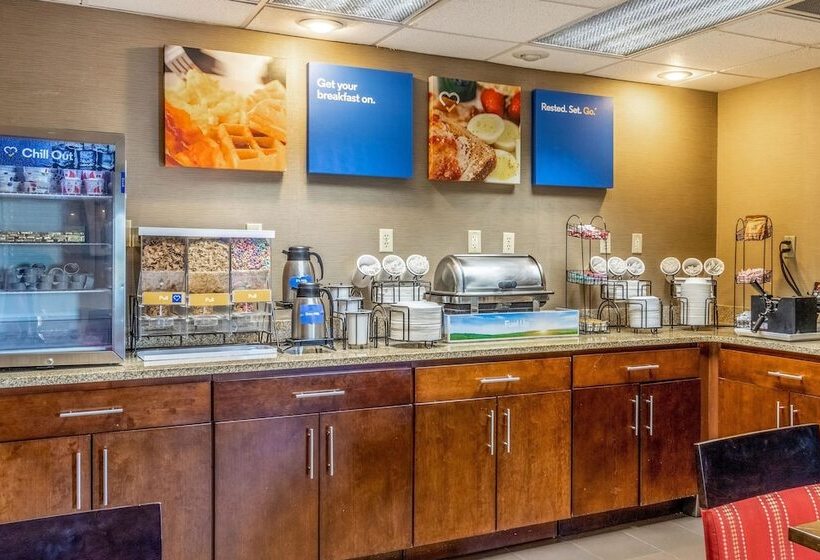 هتل Comfort Inn