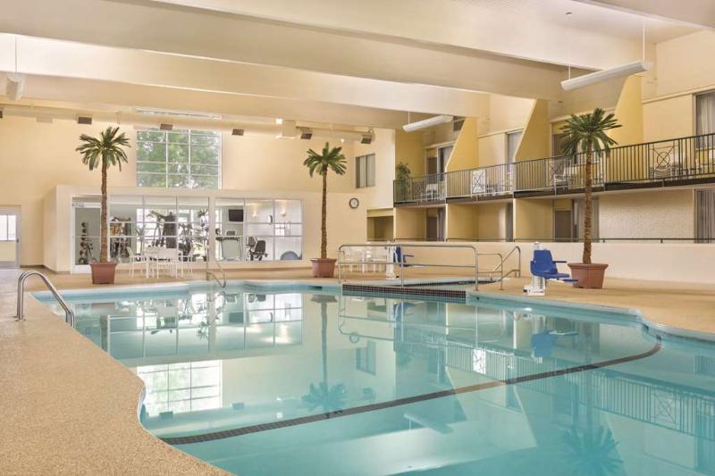 호텔 Country Inn & Suites By Radisson, Fergus Falls, Mn