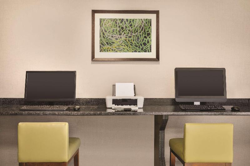 בית מלון כפרי Country Inn & Suites By Radisson, Fergus Falls, Mn