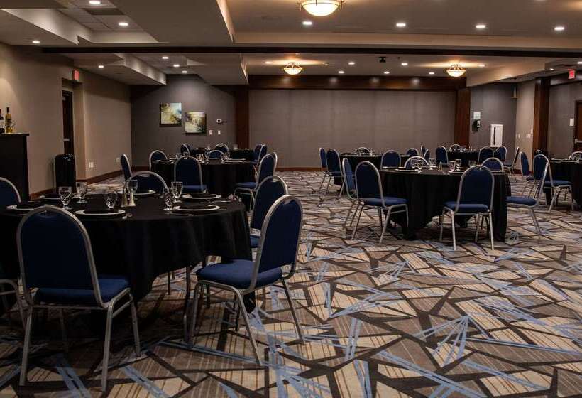 هتل Doubletree By Hilton Omaha Southwest