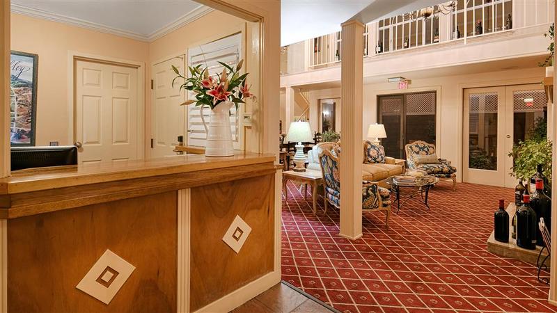 هتل Elm House Inn