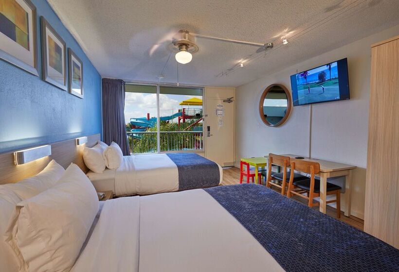 هتل Ramada By Wyndham Flamingo Water Park