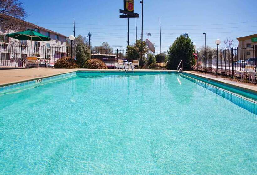 هتل Travelodge By Wyndham Columbus State University