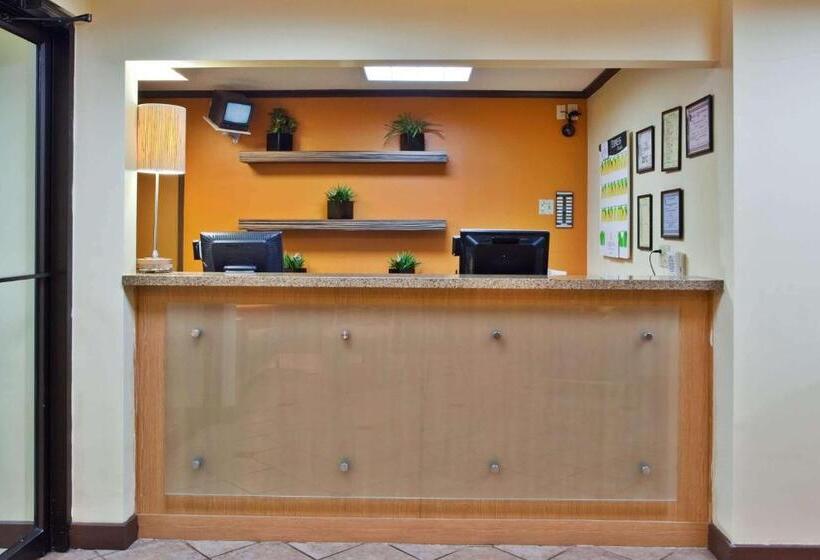 هتل Travelodge By Wyndham Columbus State University