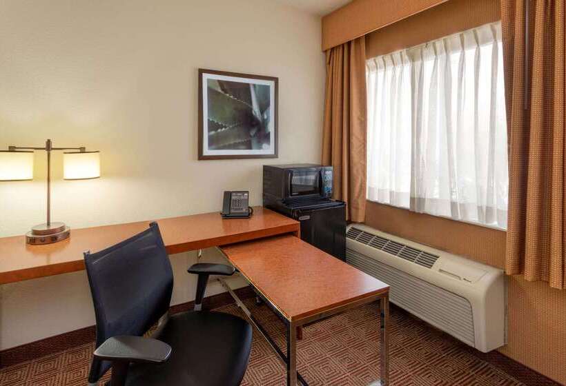هتل La Quinta Inn By Wyndham Minneapolis Airport Bloomington