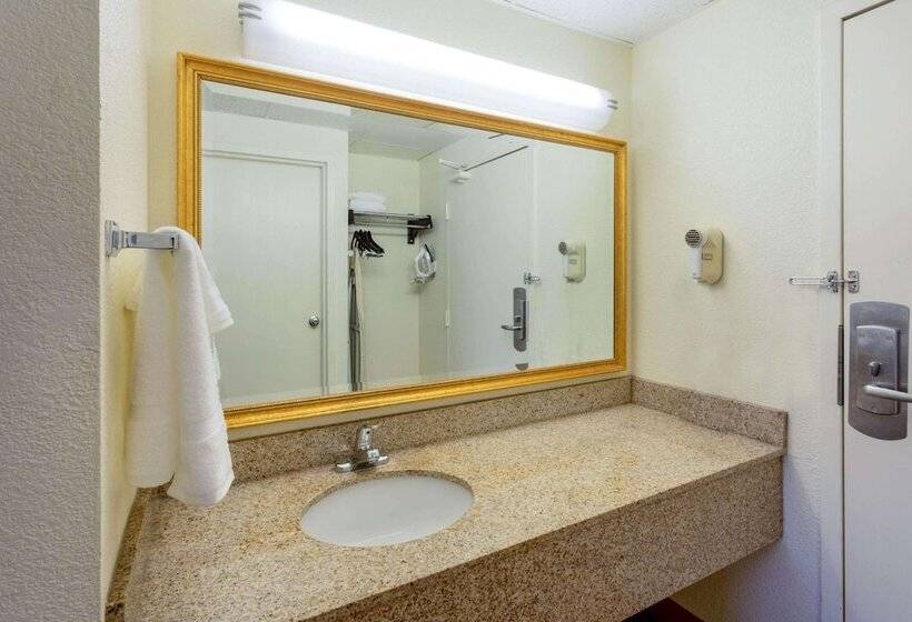 هتل La Quinta Inn By Wyndham Minneapolis Airport Bloomington