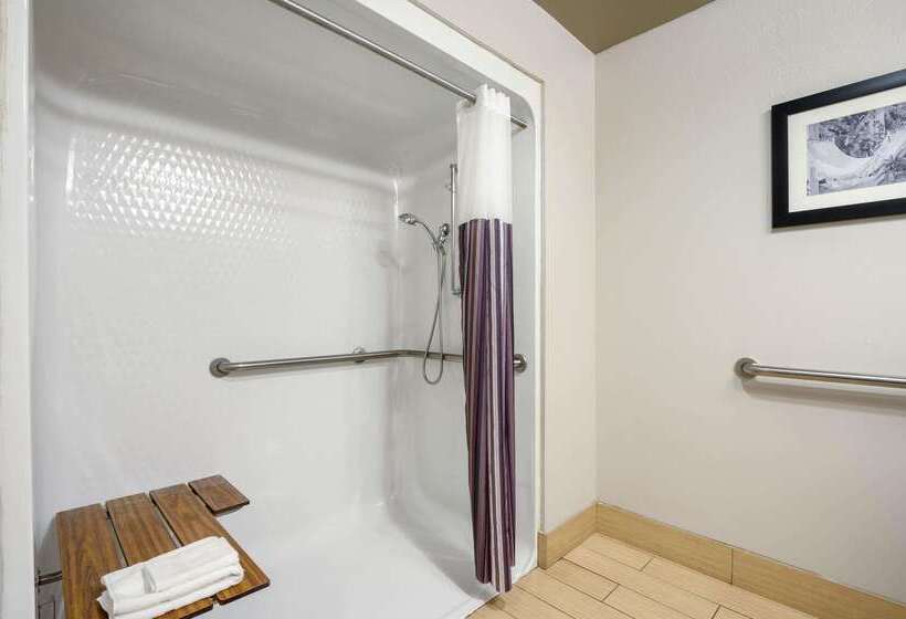 هتل La Quinta Inn By Wyndham North Myrtle Beach