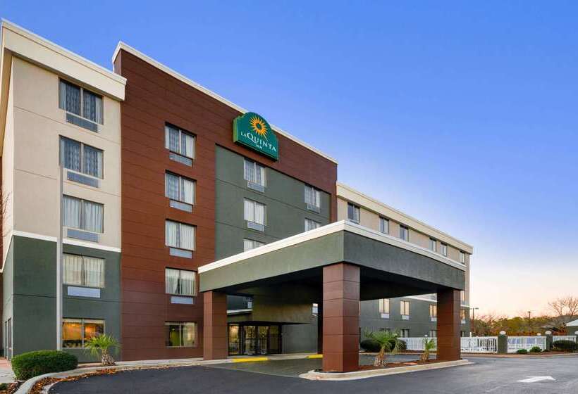 هتل La Quinta Inn By Wyndham North Myrtle Beach