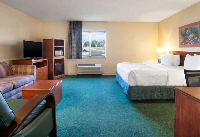 هتل La Quinta Inn By Wyndham Wausau