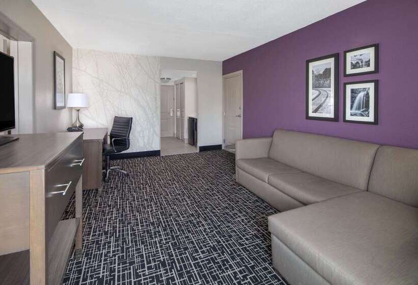 هتل La Quinta By Wyndham Chattanooga   East Ridge