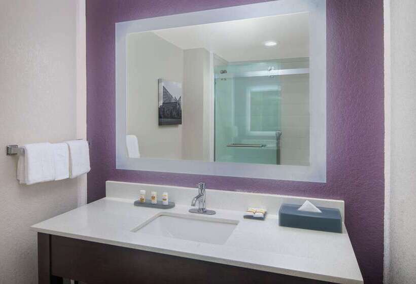 هتل La Quinta By Wyndham Chattanooga   East Ridge