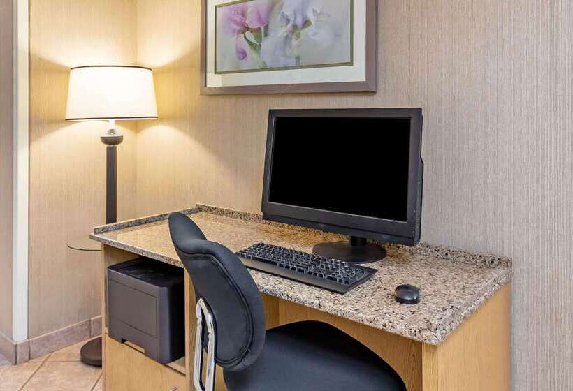 هتل La Quinta By Wyndham El Paso East