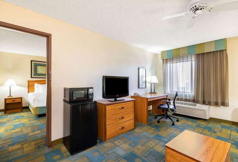 Hotel La Quinta Inn & Suites By Wyndham El Paso East