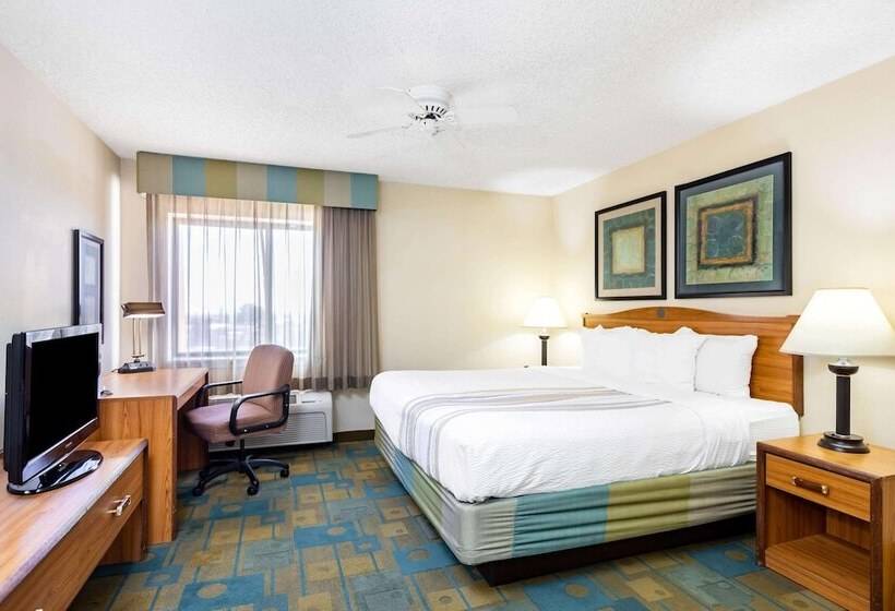 هتل La Quinta By Wyndham El Paso East