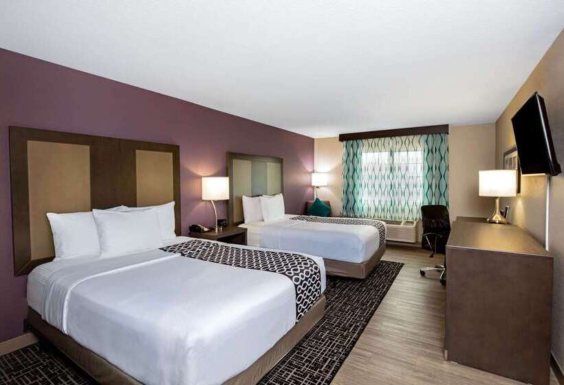 فندق La Quinta Inn & Suites By Wyndham Las Vegas Nellis