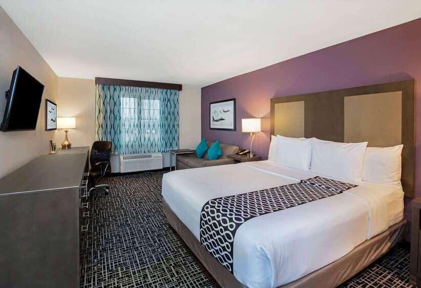 Hotel La Quinta Inn & Suites By Wyndham Las Vegas Nellis