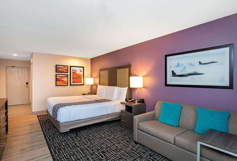 Hotel La Quinta Inn & Suites By Wyndham Las Vegas Nellis