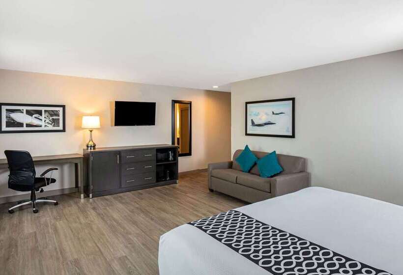 Hotel La Quinta Inn & Suites By Wyndham Las Vegas Nellis