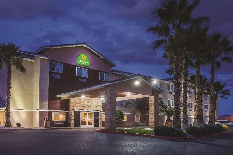 هتل La Quinta Inn & Suites By Wyndham Las Vegas Nellis