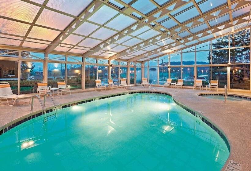 Отель La Quinta By Wyndham Mansfield Oh