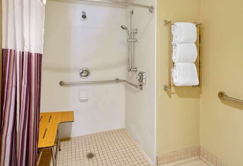 هتل La Quinta By Wyndham Miami Cutler Bay